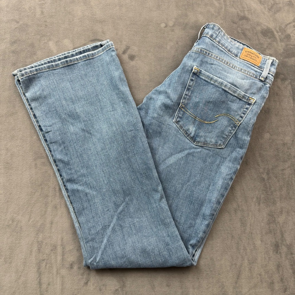 Signature by Levi Strauss Mid Rise Bootcut Jeans Medium Wash W27 L32 4M